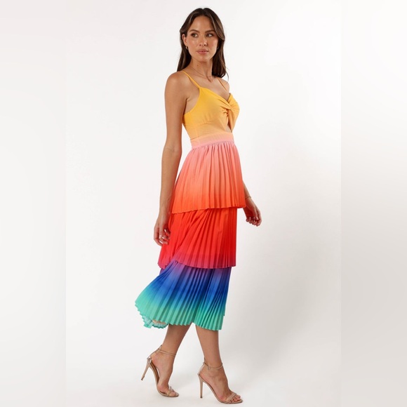 Petal & pup rainbow tiered pleated midi dress nwot - Picture 2 of 5